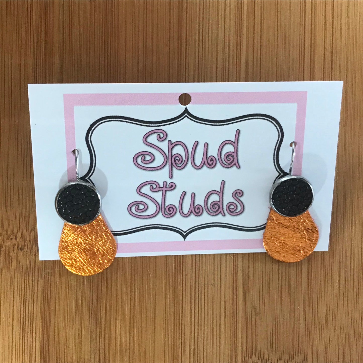 Spuds - Hook earrings 12mm