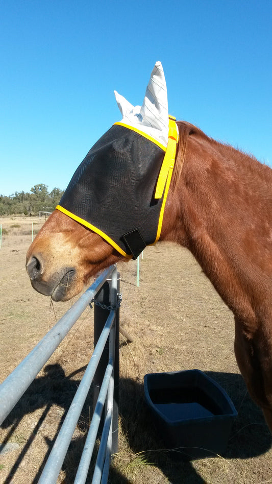 N’hay Fly Mask with Bonnet